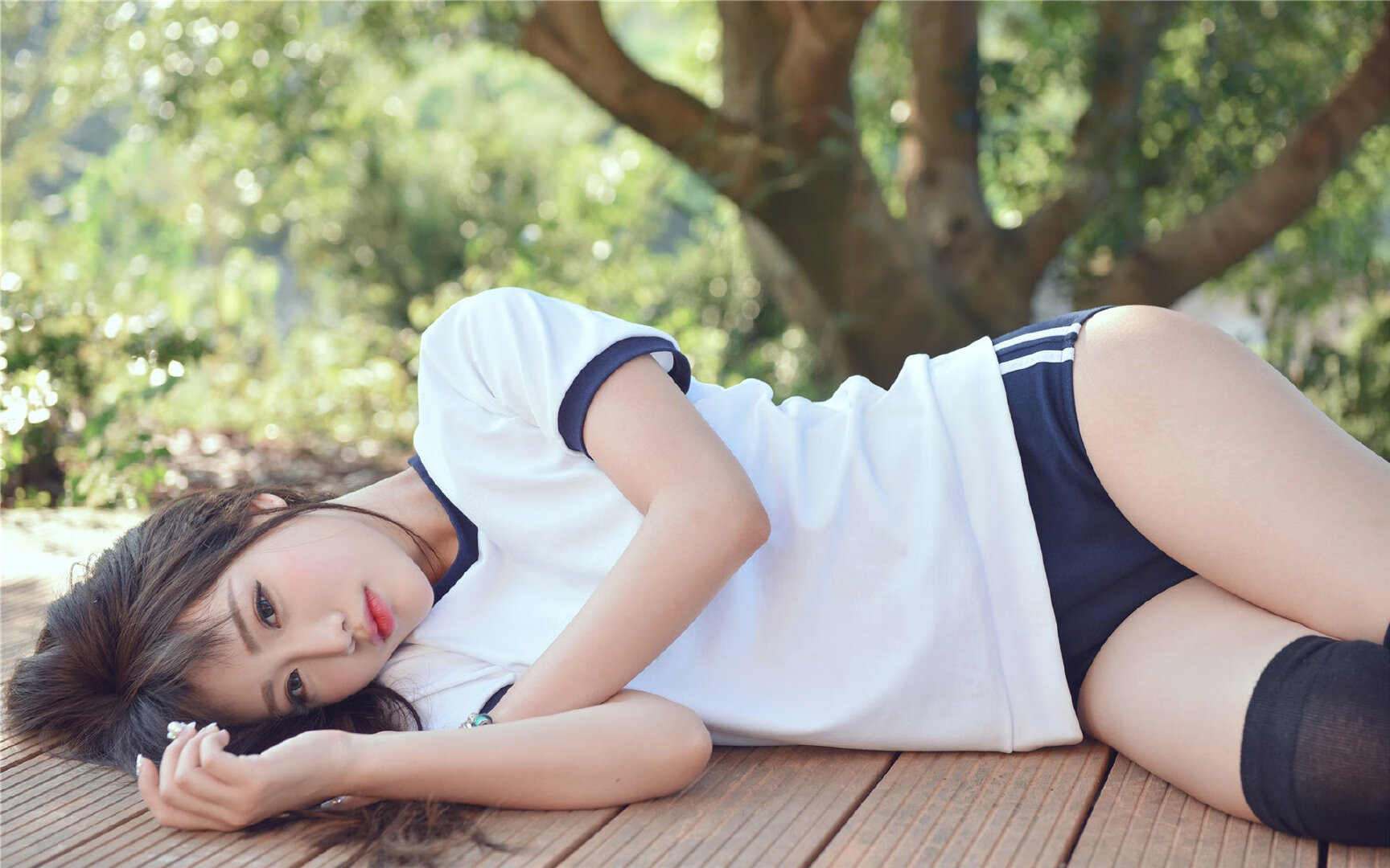 拉文引领攻防风暴，深圳与老鹰的跨洋战术博弈